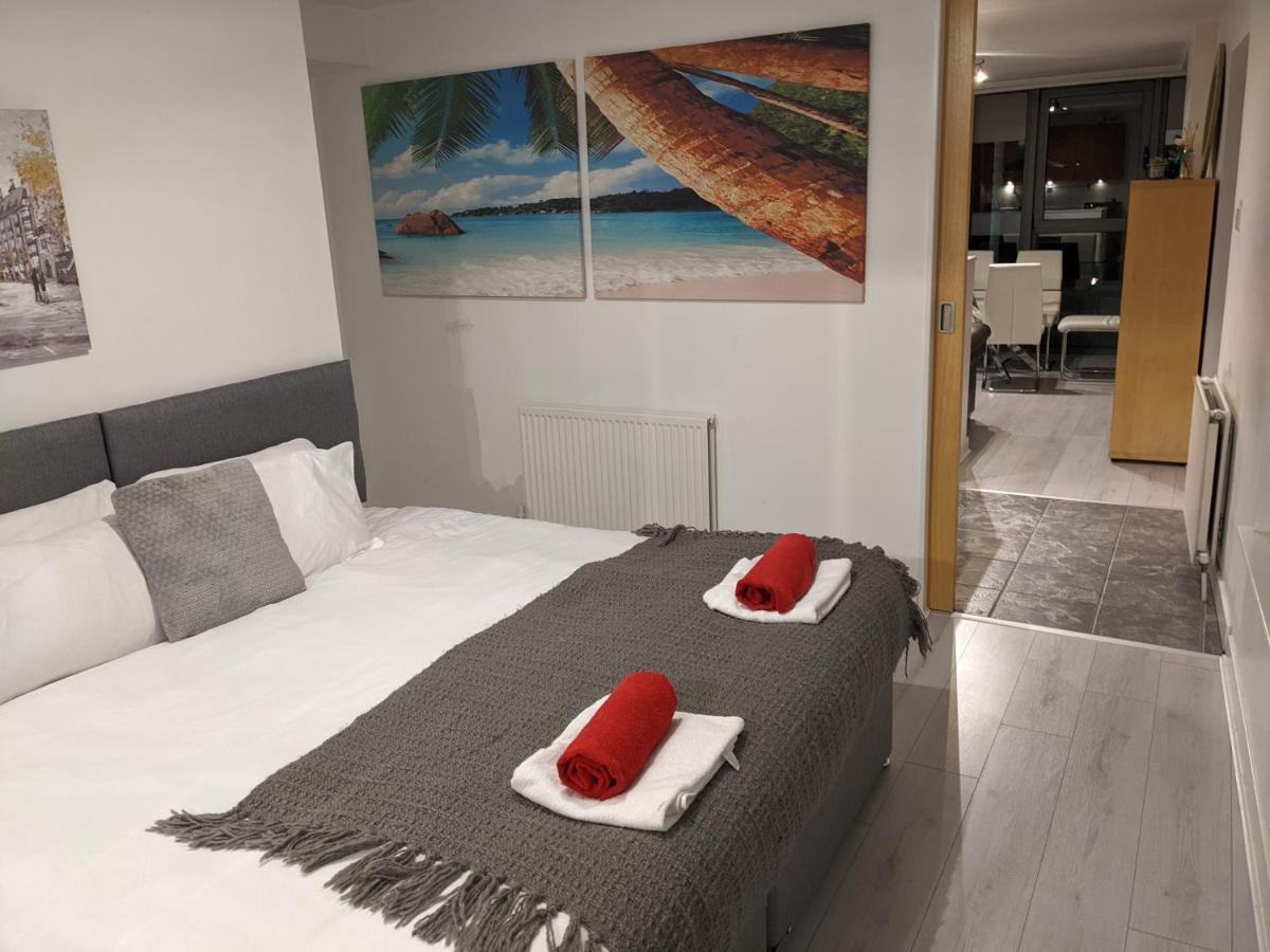 Glasgow City Centre Waterfront Apartment 외부 사진