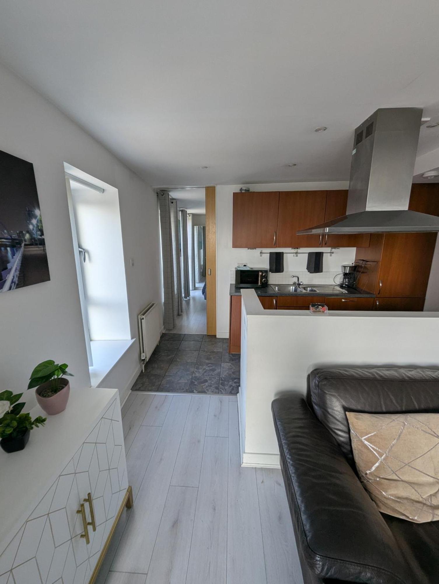 Glasgow City Centre Waterfront Apartment 외부 사진